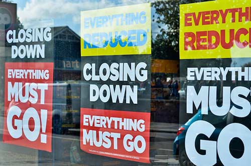 Bankruptcy and the Collapse of Brick and Mortar Retail e