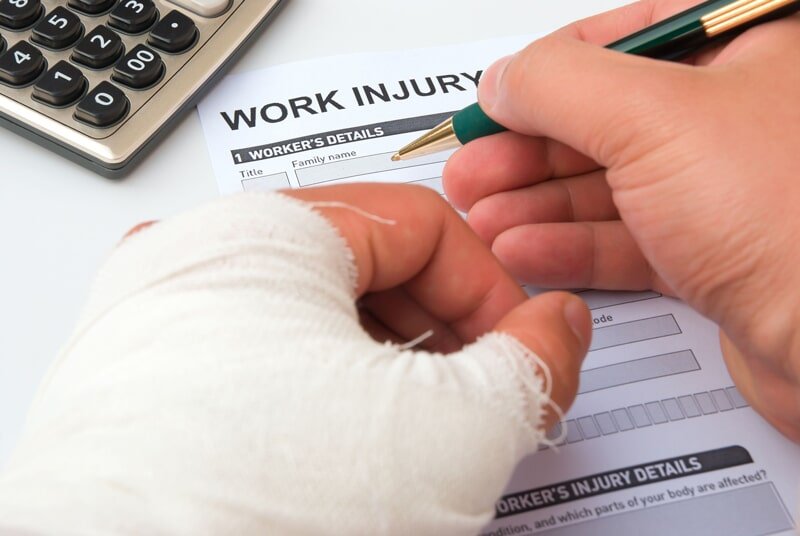 When to Hire a Workers’ Compensation Attorney